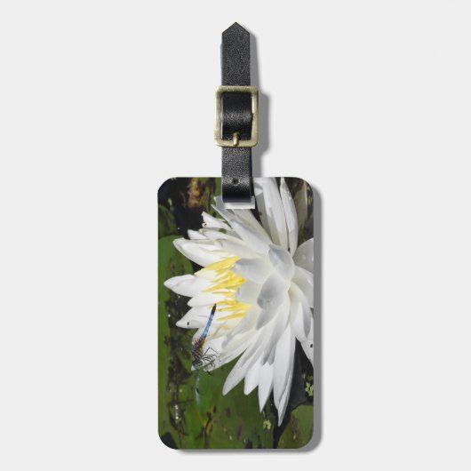Witte lotusbloem en blauwe libel bagagelabel (Voorkant verticaal)