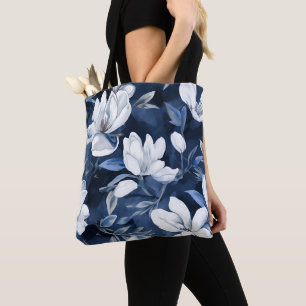 Witte Magnolia bloemen, blauwe achtergrond Draagtas
