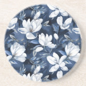 Witte Magnolia bloemen, blauwe achtergrond Zandsteen Onderzetter (Voorkant)