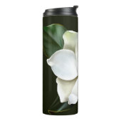 Witte Magnolia Close-up Groene achtergrond Thermosbeker (Gedraaid links)