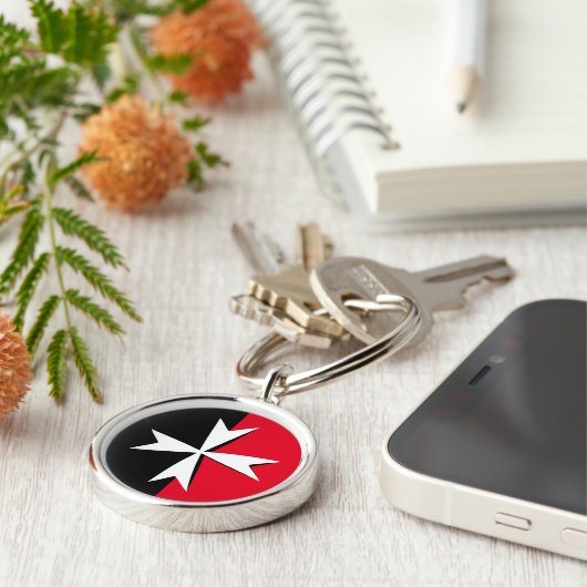 Witte Maltese Kruis en Malta vlag mode Sleutelhanger (Zijkant)