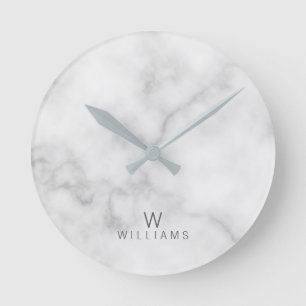 Witte marmer met gepersonaliseerd monogram en naam ronde klok