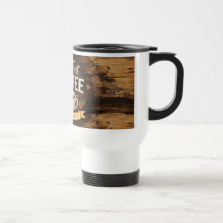 Witte mok met houten ontwerp