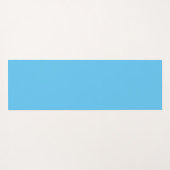 Witte motorkap met zwarte punaises op blauw yogamat (Achterkant (horizontaal))