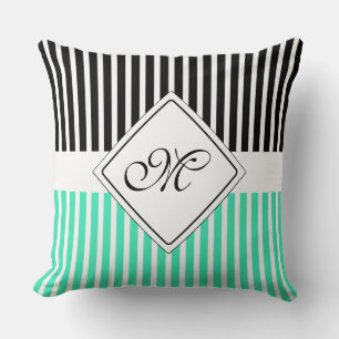 Witte Narrow Stripes + uw achterkleur en monogram Kussen