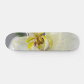 Witte Orchidee Bloem Skateboard (Horizontaal)
