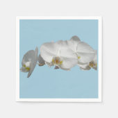 witte orchidee op lichtblauw servetten (Voorkant)
