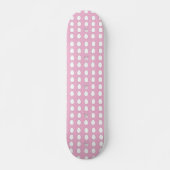 Witte paaseieren in roze skateboard (Voorkant)