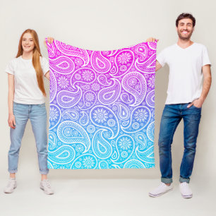 Witte  paisley over roze tot blauwe ombre fleece deken
