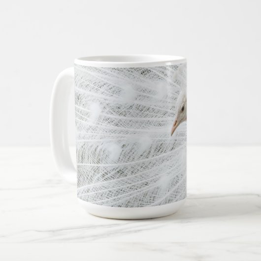 Witte Peacock mooie veren Latte Mok (Voorkant links)