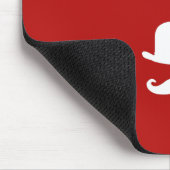 Witte pet en snor-silhouet rood muismat (Hoek)