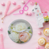 Witte pioenrozen met abrikooskleurige roos papieren bordje (Feest)