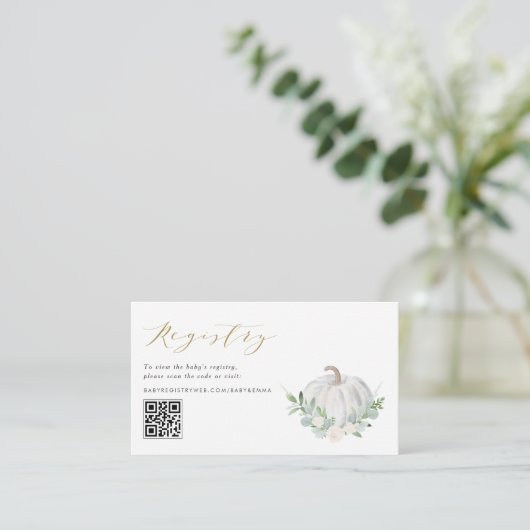 Witte Pompoen Herfst Baby shower QR Code Registry Informatiekaartje (Staand voorkant)