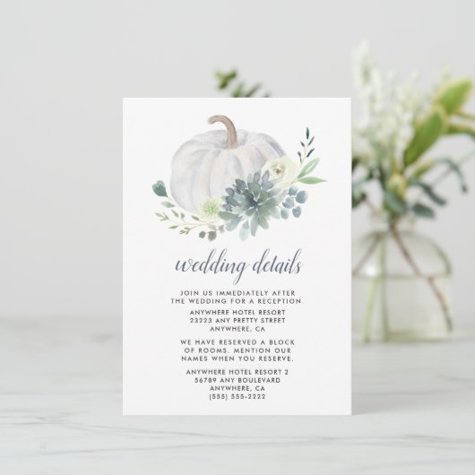Witte pompoen Succulent Elegant Greenery Wedding Informatiekaartje (Staand voorkant)