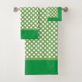 Witte pooldots op groen bad handdoek (Insitu)