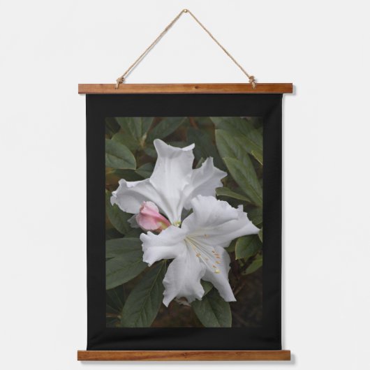Witte Rhododendron-bloemen met zwarte rand Hangend Wandkleed (Voorkant)
