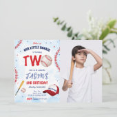 Witte & Rode honkbal foto uitnodiging (Staand voorkant)