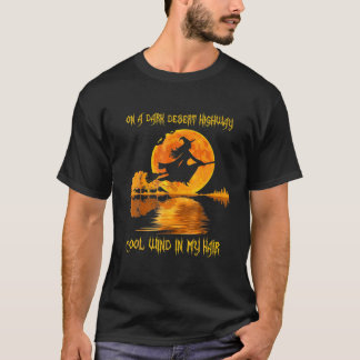 Witte roofdieren op een donker grappig halloween M T-shirt