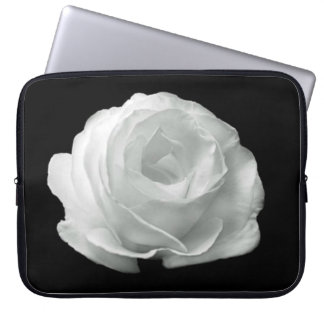 Witte roos op zwarte achtergrond laptophoes laptop sleeve