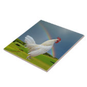 WITTE ROOSTER ONDER EEN RAINBOW TEGELTJE (Zijkant)