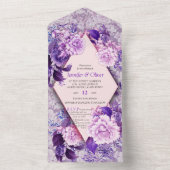 Witte Rose Bloemen op Violet patroon papier All In One Uitnodiging (Binnen)