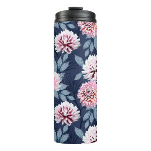 Witte, roze bloemen op donkerblauw. thermosbeker