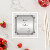 Witte rozen en diamanten trouwringen servetten (Insitu)