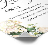 Witte rozen groene eucalyptus zet een ring op het poster (Hoek)