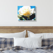 Witte Rozen Schoonheid Canvas Afdruk (Insitu (Slaapkamer))