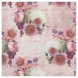 Witte schedels, roze rozen en kromme stof