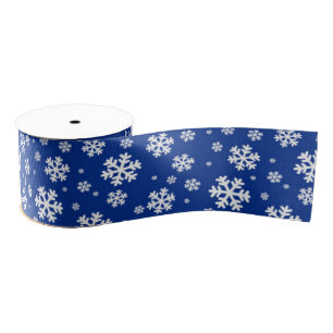 Witte sneeuwvlokken op donkerblauw winterpatroon grosgrain lint
