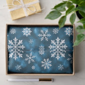 Witte sneeuwvlokkenpatroon op blauwe koele winter tissuepapier (Geschenk)