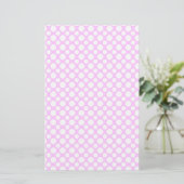 Witte Stippen op papier met roze scrapbook (Staand voorkant)