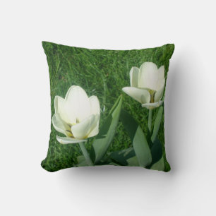 Witte tulpen kussen