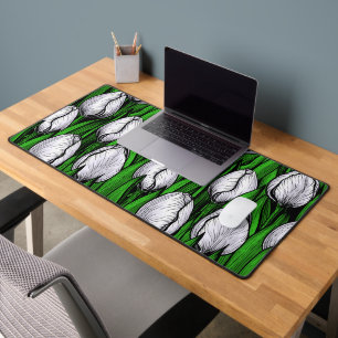 Witte tulpen met groene bladeren bureaumat