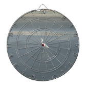 Witte vogel op grijs zand strand art print dartbord (Voorkant)