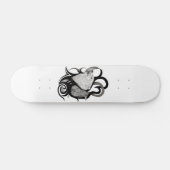 Witte Wolf met stamkunst van Raven Skateboard (Horizontaal)