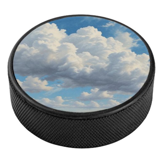Witte wolken en heldere blauwe lucht hockey puck (3/4)