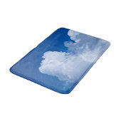 Witte wolken in de blauwe lucht badmat (Gekanteld)