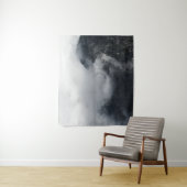 Witte wolken over de donkerrotsbergen wandkleed (In situ)