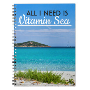 Witte zandstrand met turkooiswater-vitamine-zee notitieboek