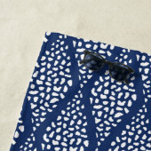 Witte zeewier op blauw strandlaken (In situ)