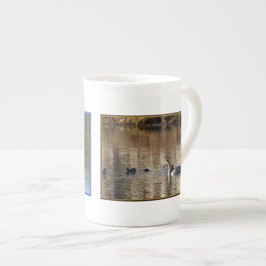 Witte zwanen Bone China Mok (Voorkant rechts)