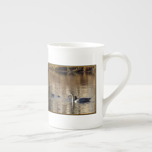 Witte zwanen Bone China Mok (Rechts)