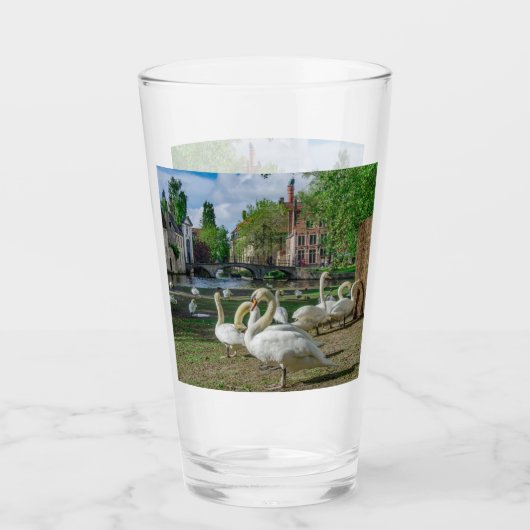 Witte zwanen in Brugge Glas (Voorkant)