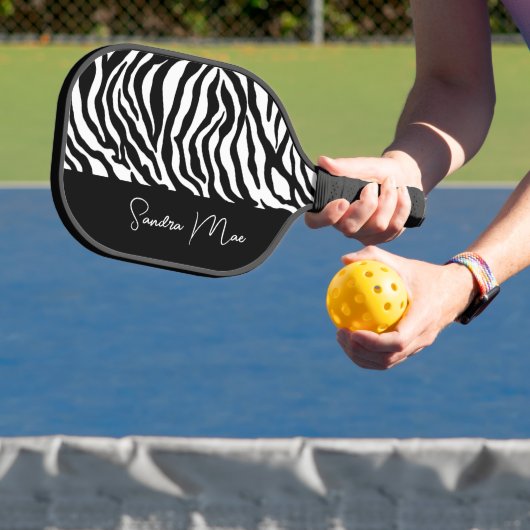 Witte Zwarte Zebra Skin Stripes Print Art Pattern Pickleball Paddle (Insitu)