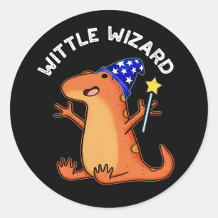Wittle Wizard Funny Lizard Pun Dark BG Ronde Sticker