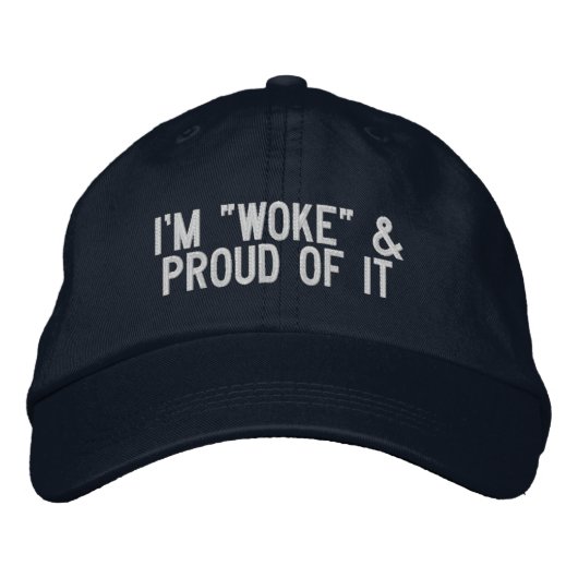 "WOKE" en "PROUD" geborduurd Pet (Voorkant)