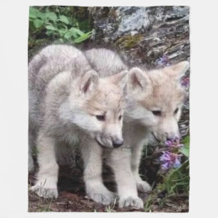 WOLF CUBS FLEECE DEKEN