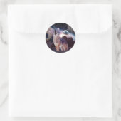 Wolf die door het universum glijdt ronde sticker (Tas)